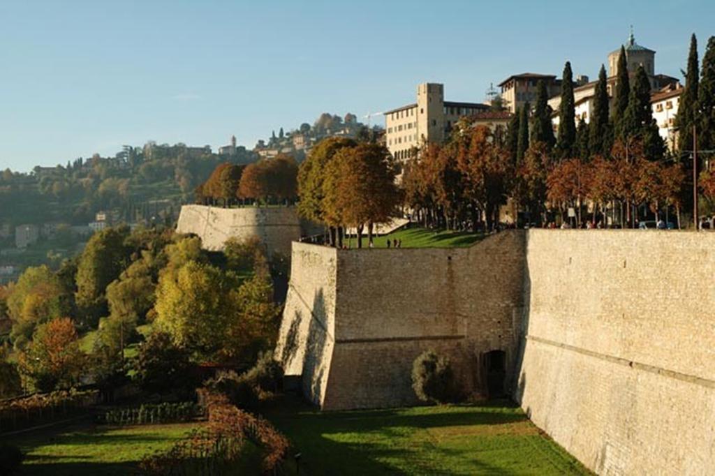 شقة Porta Dipinta House Bergamo Alta الغرفة الصورة