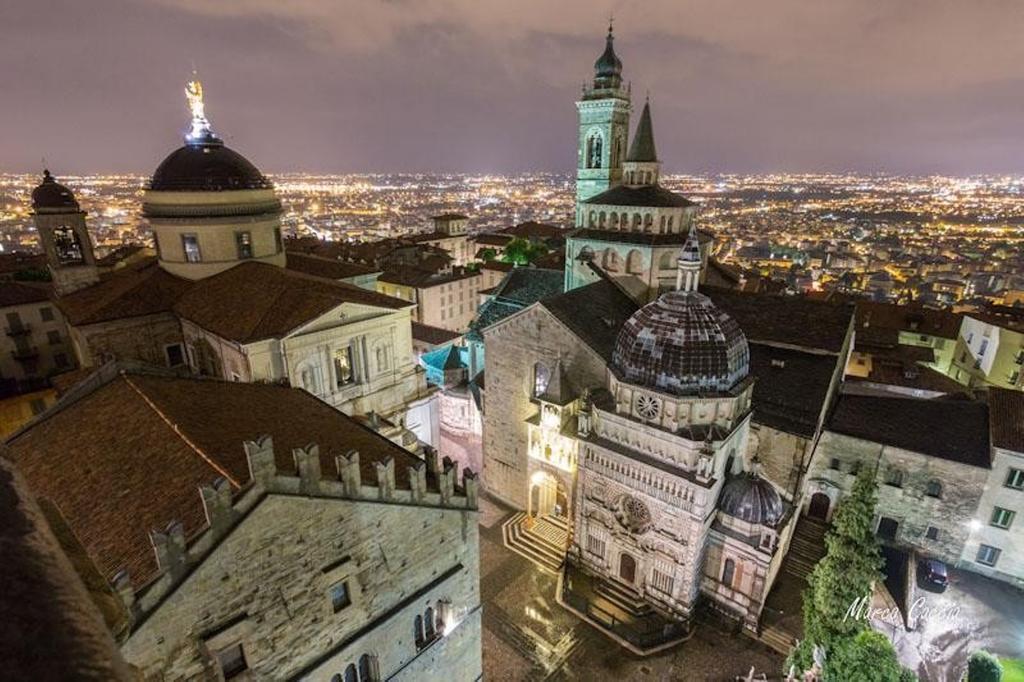 شقة Porta Dipinta House Bergamo Alta الغرفة الصورة